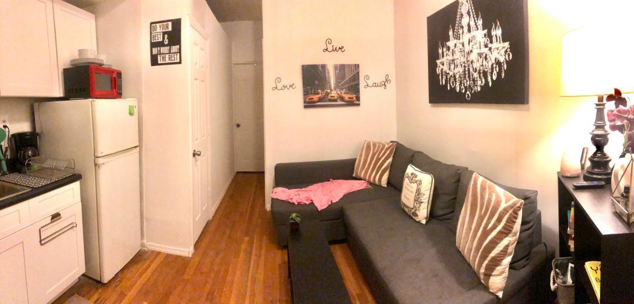 Manhattan -Ues - Room Accommodation New York Eksteriør billede