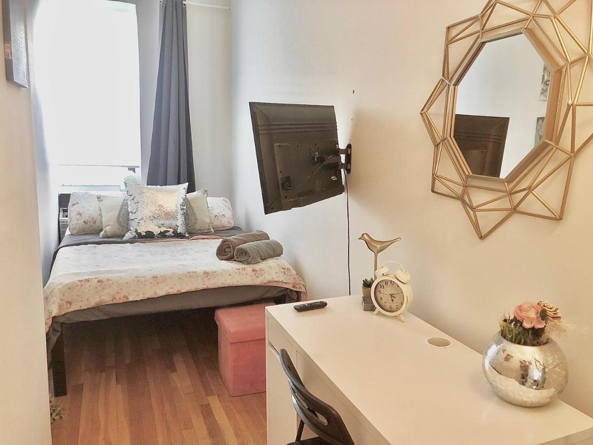Manhattan -Ues - Room Accommodation New York Eksteriør billede