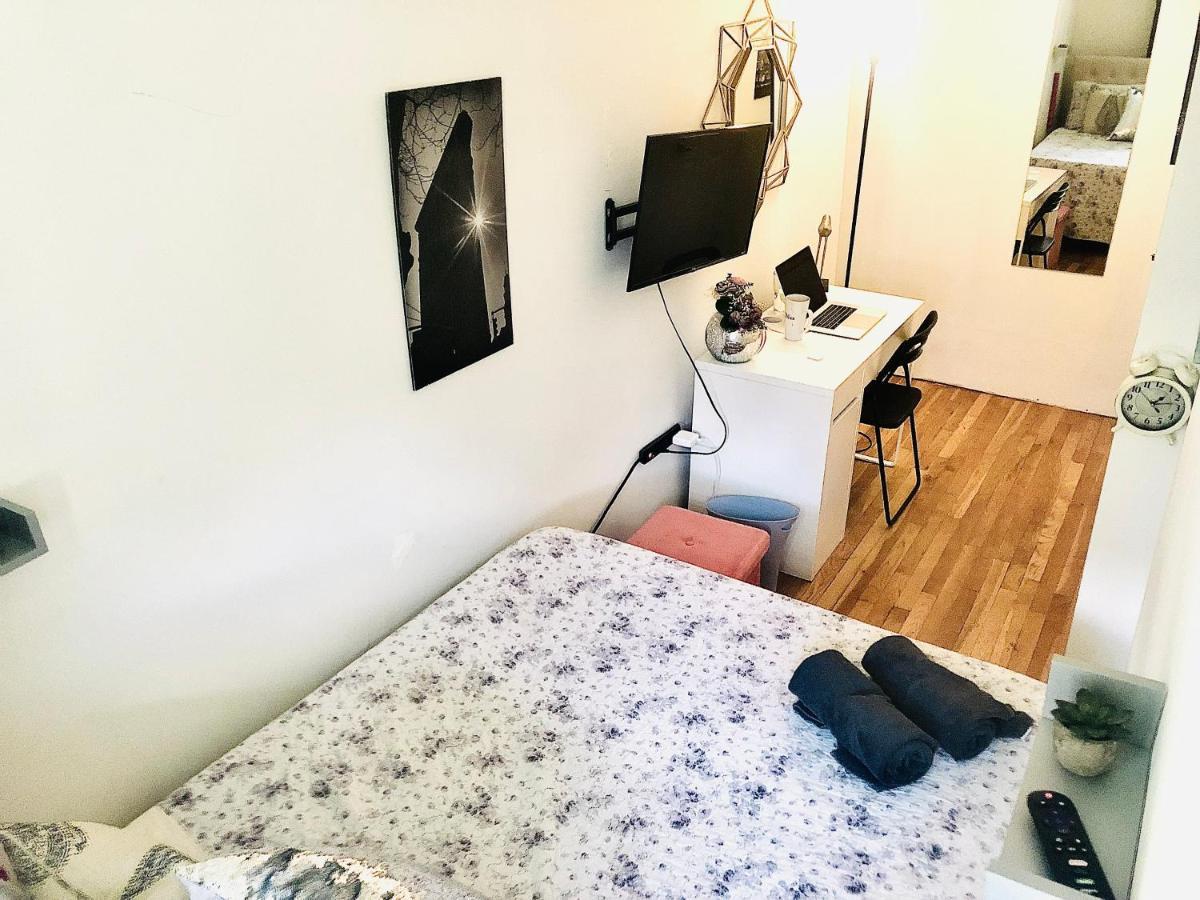 Manhattan -Ues - Room Accommodation New York Eksteriør billede